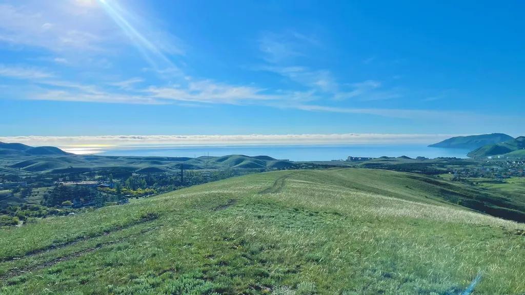 Купольный дом с видом на горы и море