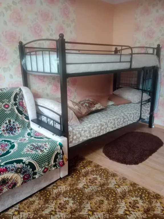 Уютная комната-студия в центре города с цветущим двориком с фонтанчиками