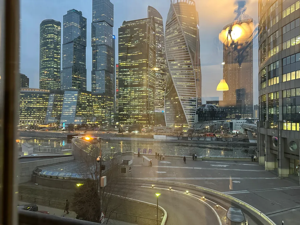 Квартира с видом на Москва-Сити и на реку, Москва