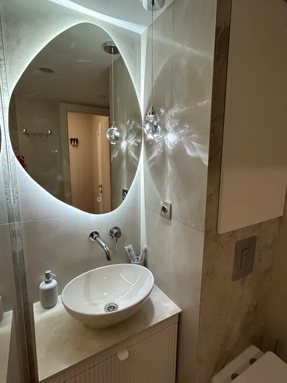 Апартаменты с шикарным ремонтом и удобным расположением