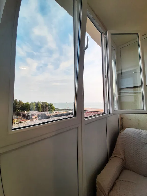 Студия у пляжа с видом на море