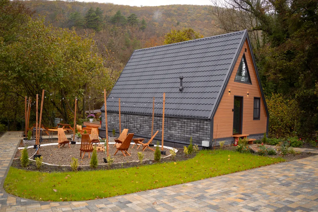 Коттедж А-фрейм коттедж Мята с бассейном — Прасковеевка