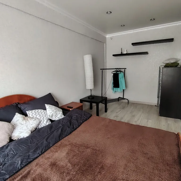 Квартира Квартира в сердце Нефтяников — Омск