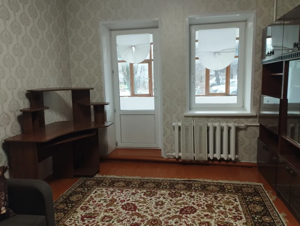 Двухкомнатная квартира в тихом районе