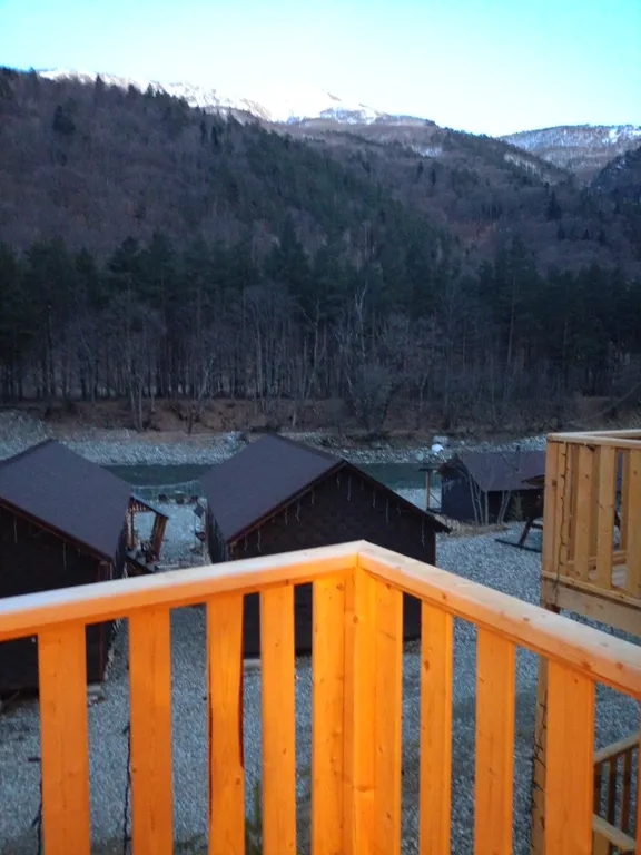 Домик у реки