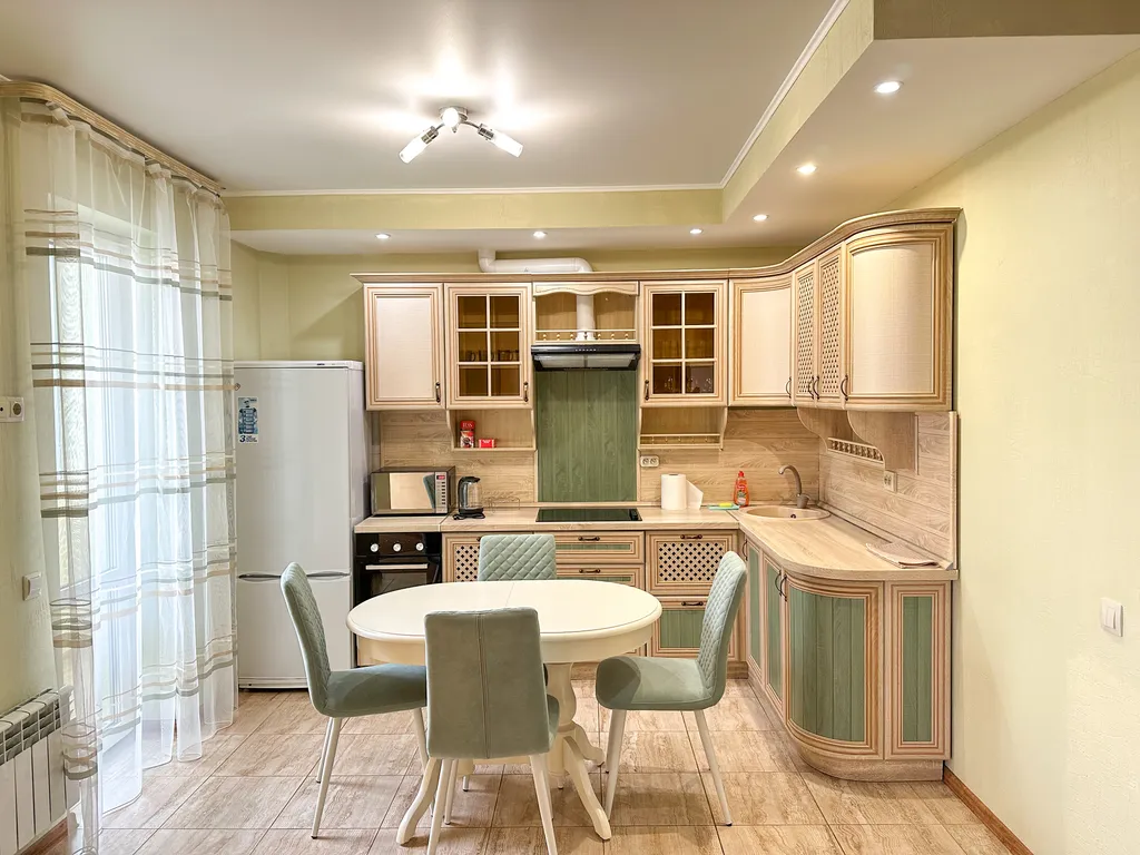 Центр города - квартира на Петровской набережной / Чернавский мост