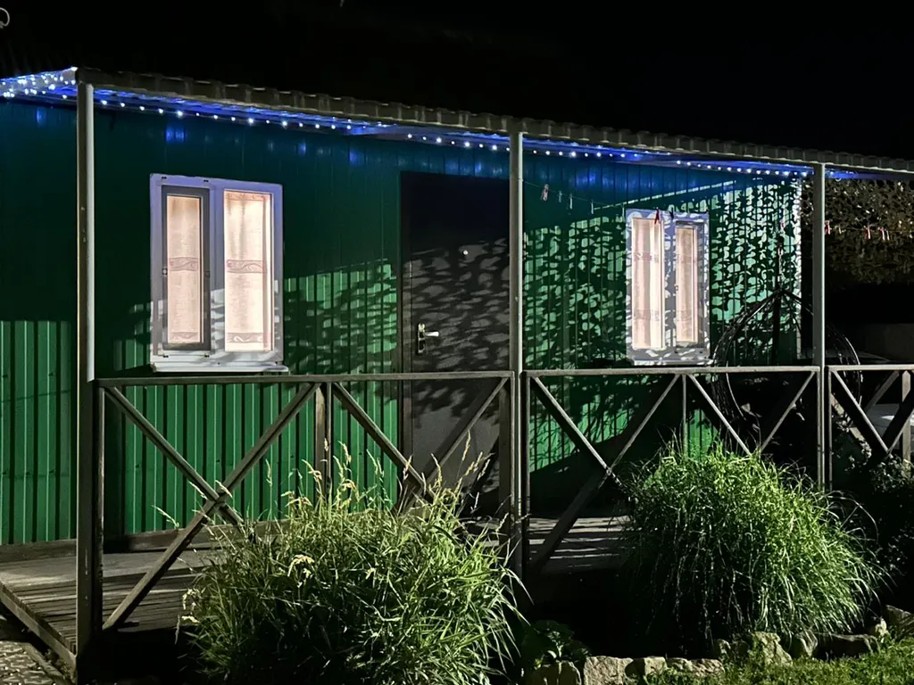 Коттедж Летний двухкомнатный  домик — Должанская