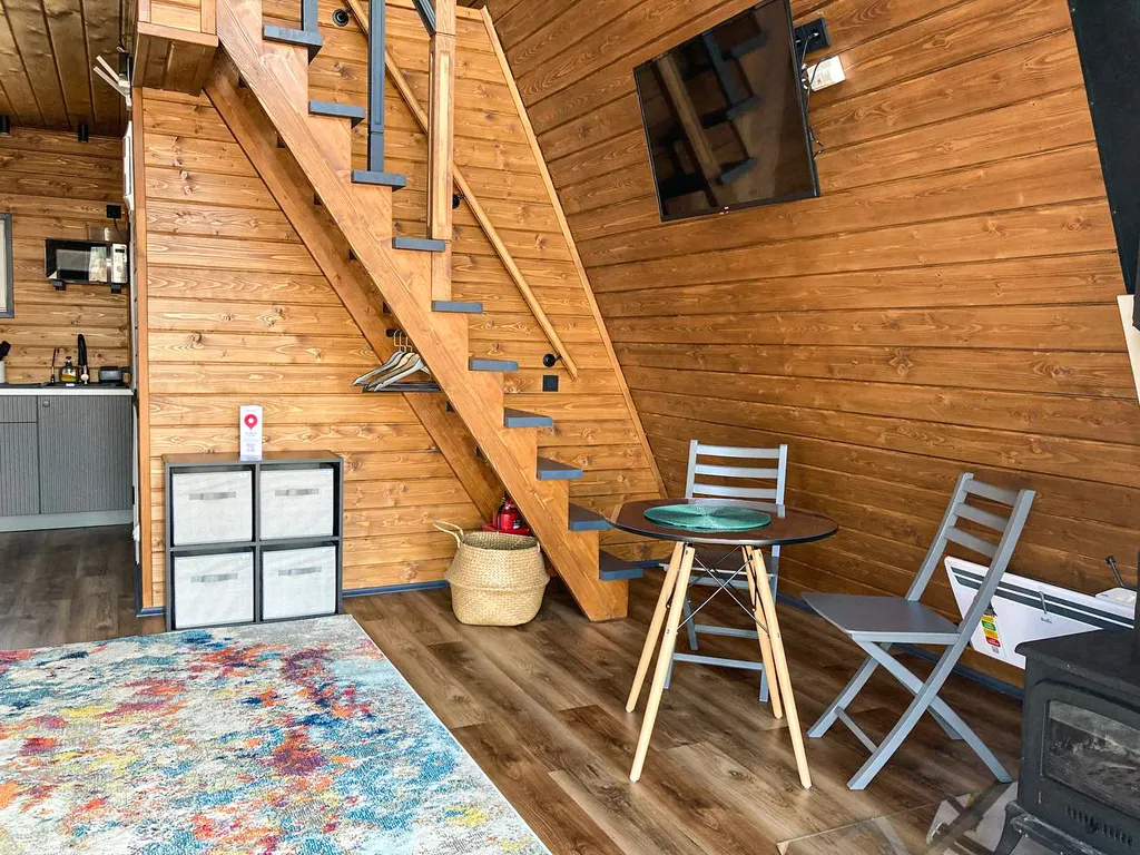 Дом Афрейм с подогреваемой купелью в террасе дома Лисичкино Карелия