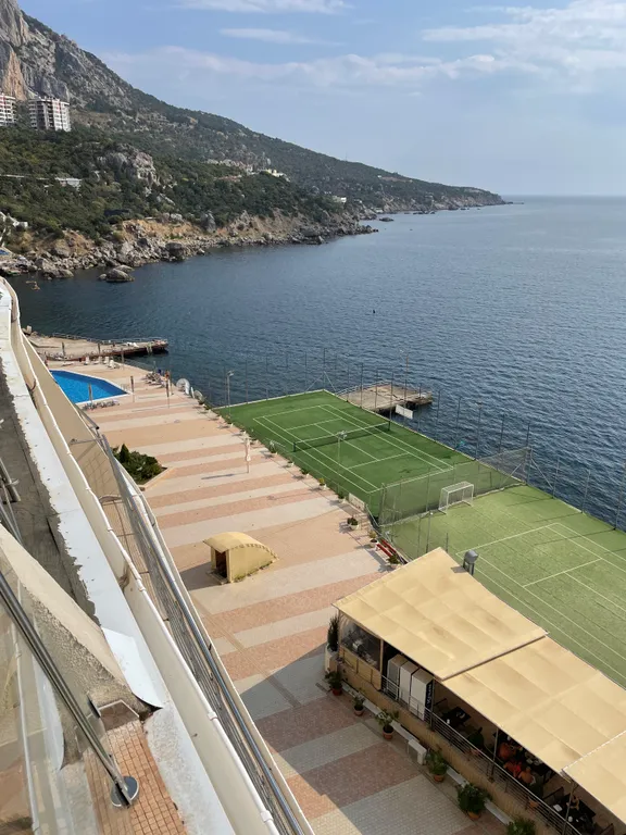 Квартира Квартира Студия на берегу моря в живописной бухте Ласпи для семьи 2 взр+ реб. — Севастополь