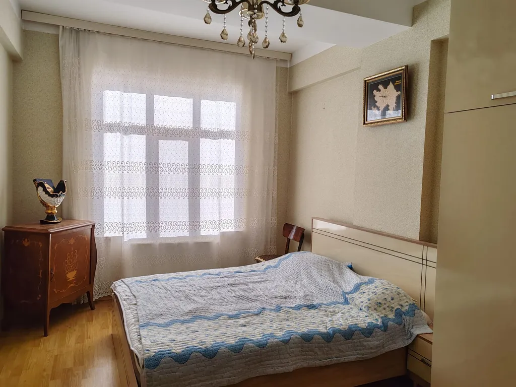 Уютная квартира возле центра Гейдара Алиева