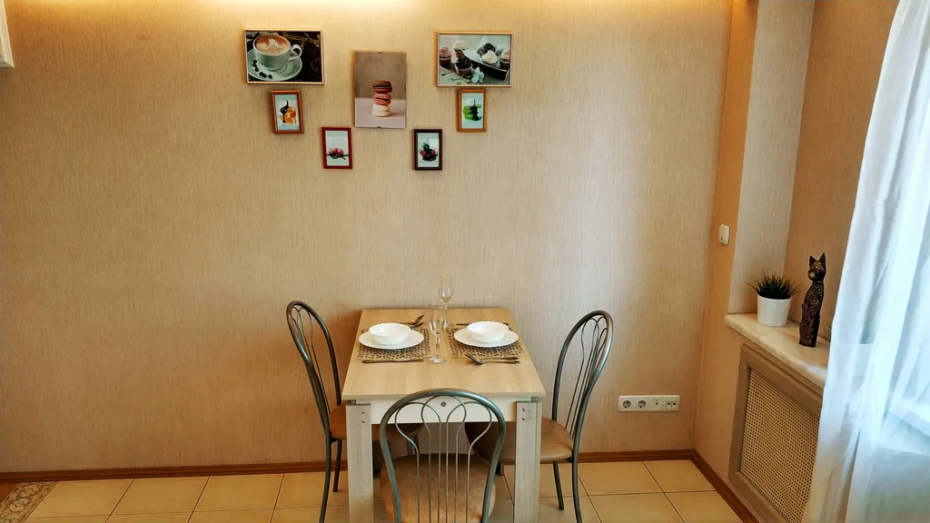 Большая и чистая квартира с евроремонтом