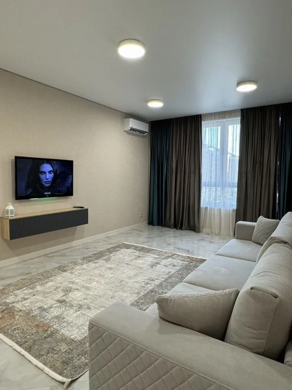 Квартира с ремонтом в элитной новостройке — аренда посуточно в Махачкала