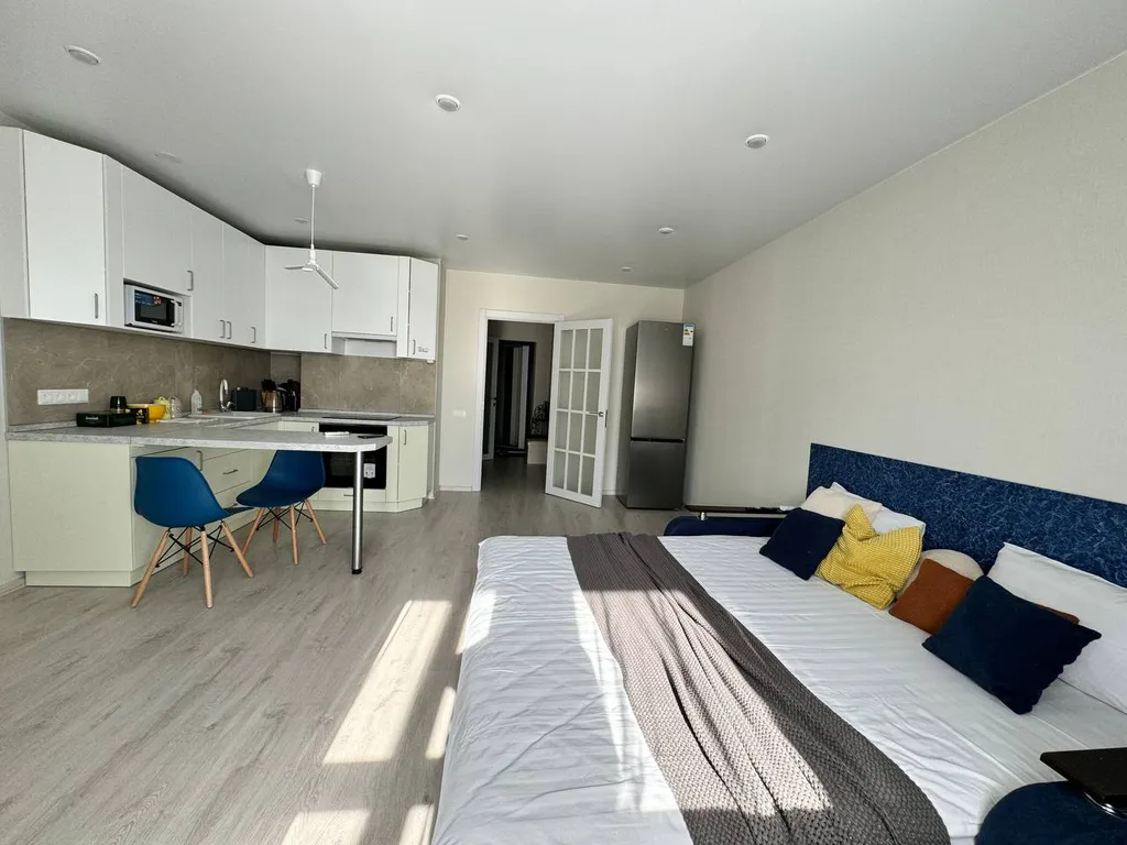 Студия с панорамным видом