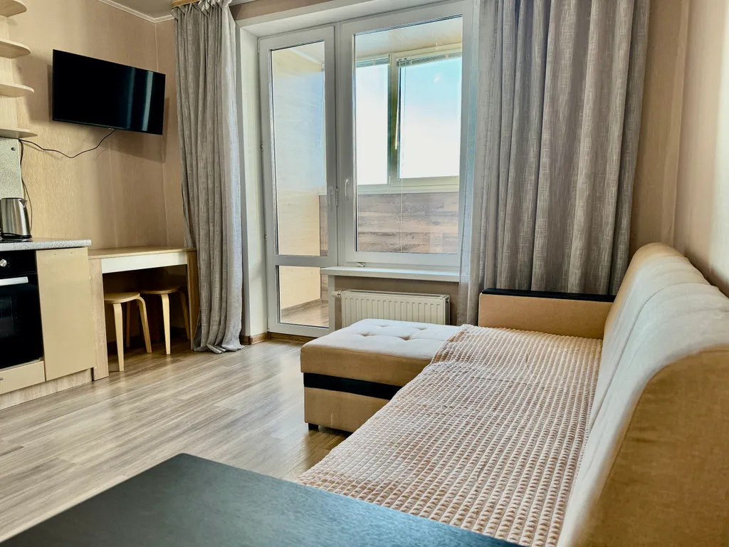 Квартира Уютная студия в Зареке в районе аквапарка Лето-Лето — аренда посуточно в Тюмень