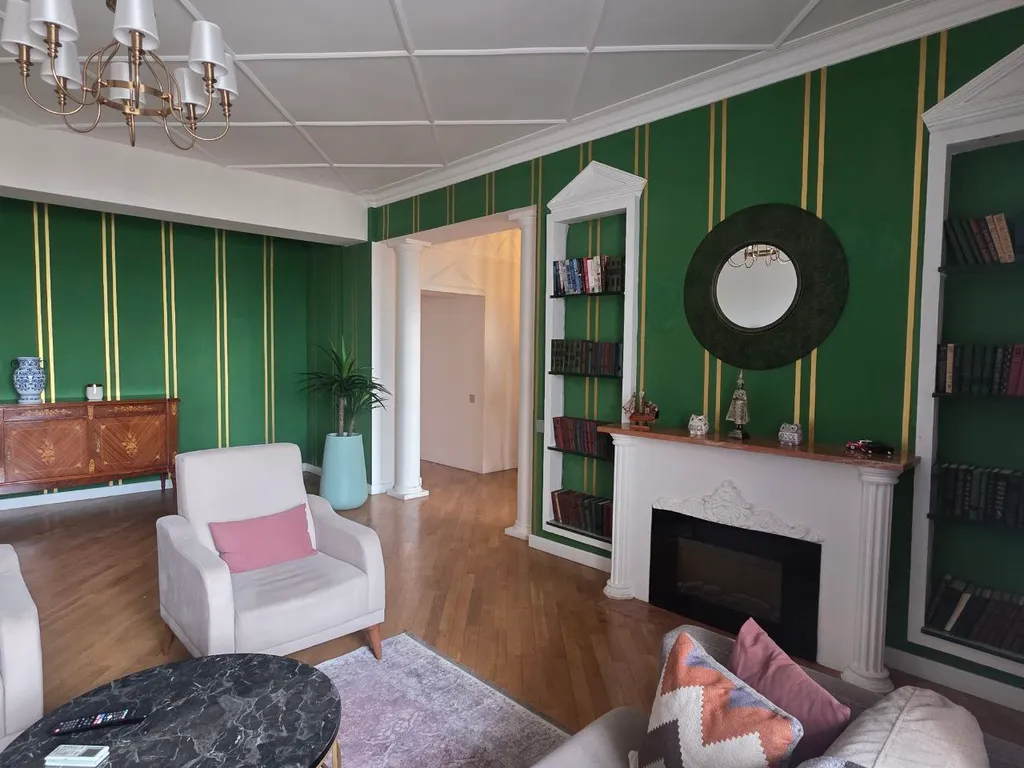 Квартира English Home — аренда посуточно в Баку