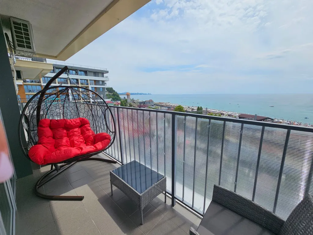 Двухкомнатная квартира с панорамным видом на море. Каравелла 244