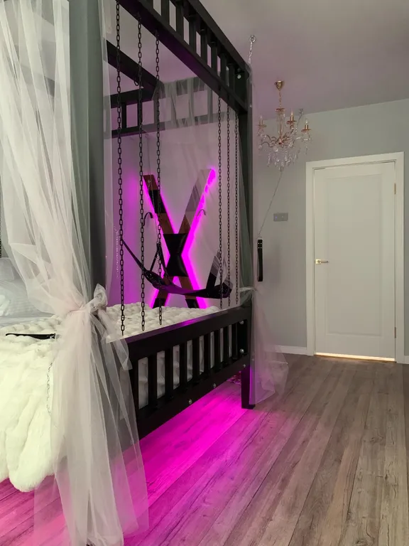 Апартаменты в стиле БДСМ GrayRoom