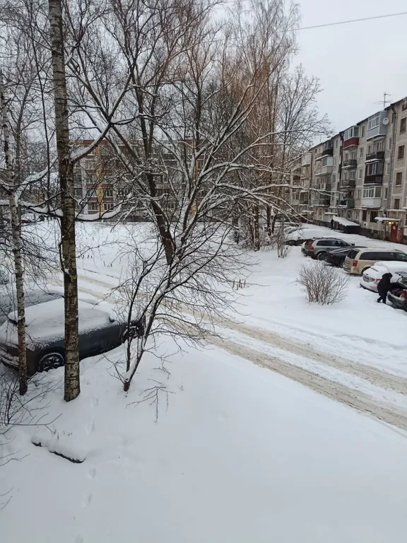 Двушка рядом с ж/д станцией