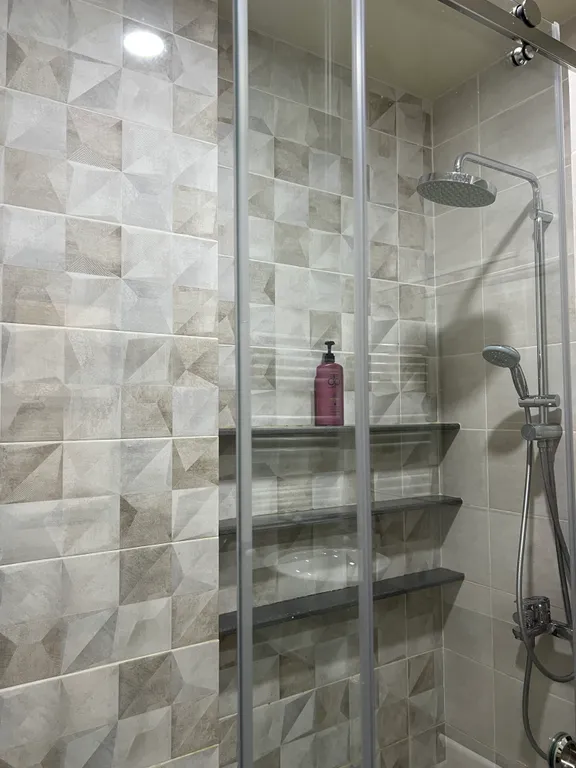 Уютная двухкомнатная квартира с потрясающим видом на море