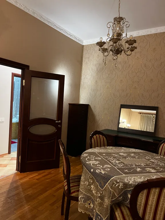 Квартира Трехкомнатные апартаменты Люкс — Колпино