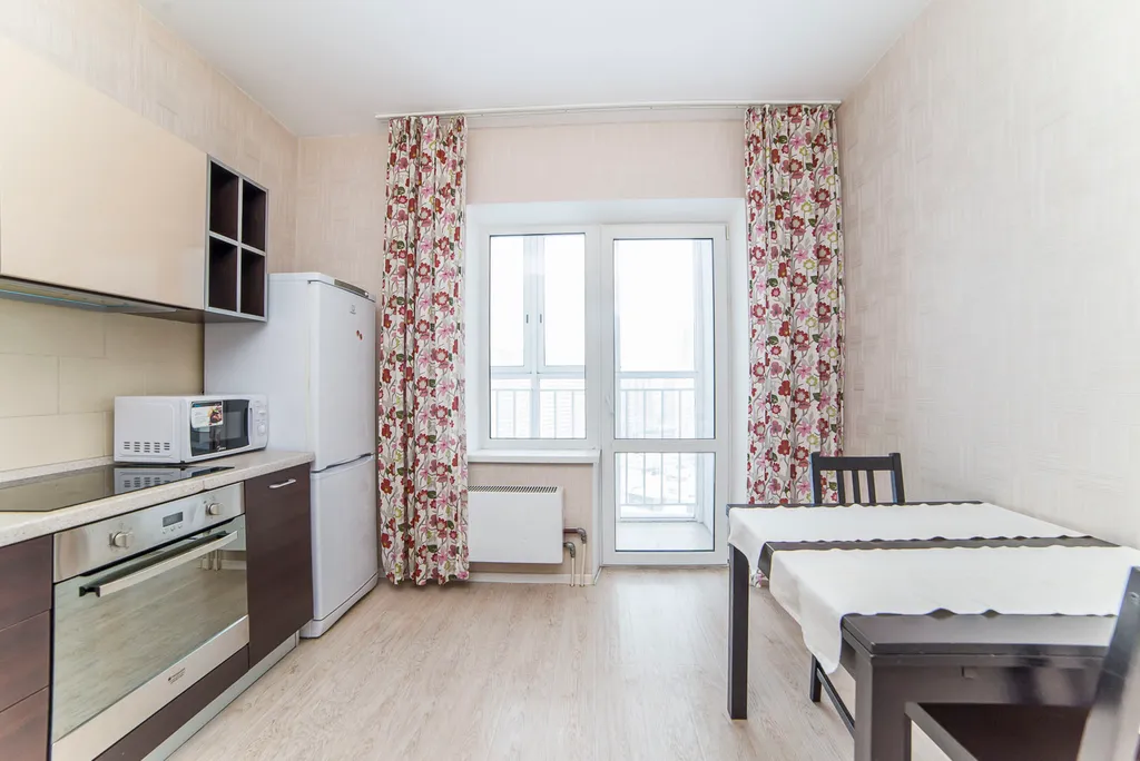 Квартира Квартира Кремовый пирог с вишневой начинкой — Екатеринбург