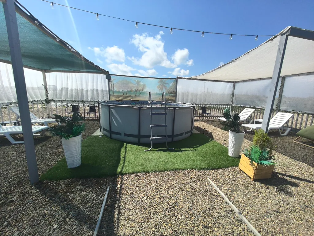 Уютные домики на берегу Азовского моря