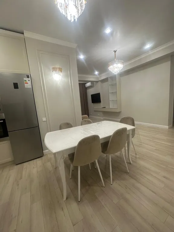 4-комнатная Квартира