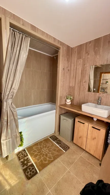 Новый таун хаус (студия), со всеми удобствами, рассчитан до 4 человек