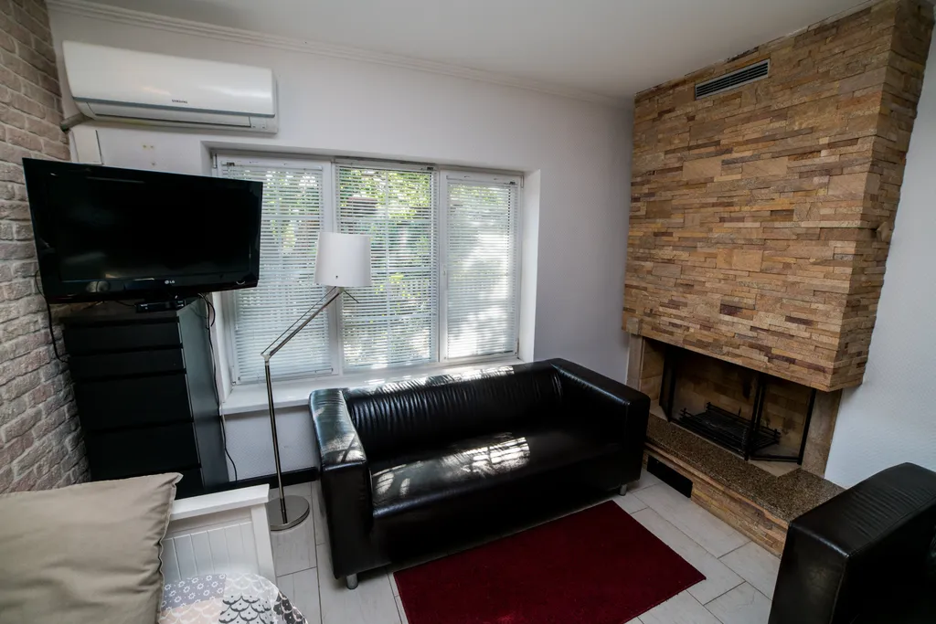 Коттедж 3-комнатный Дом — Кучугуры