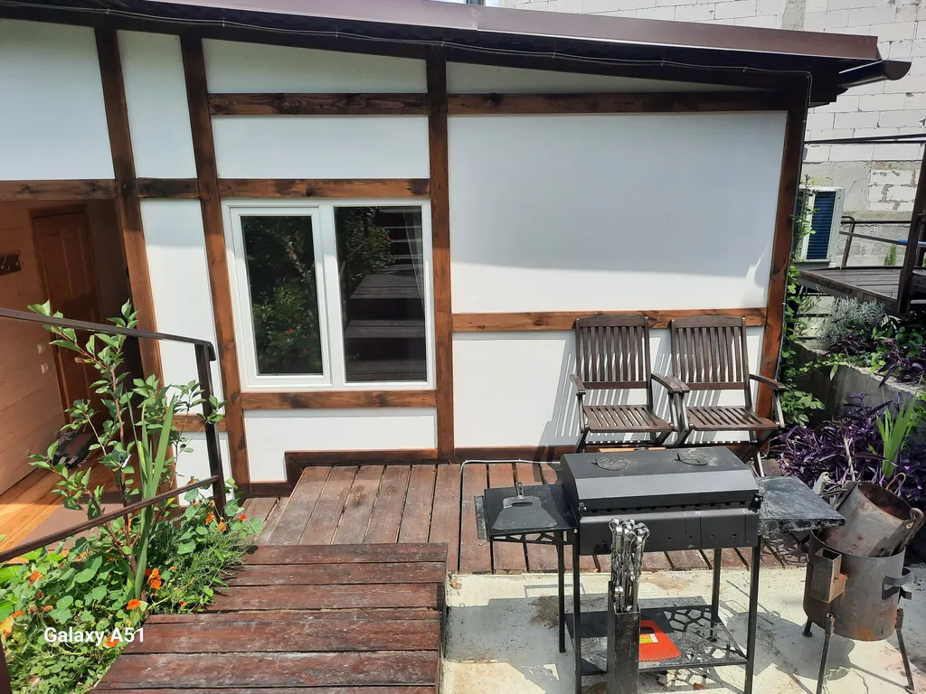 Коттедж с баней и тёплым джакузи