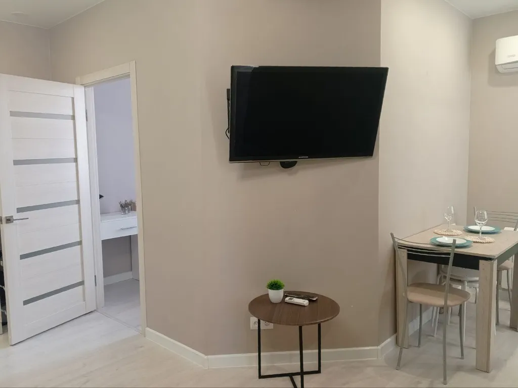 Квартира Квартира с балконом в тихом районе — Адлер