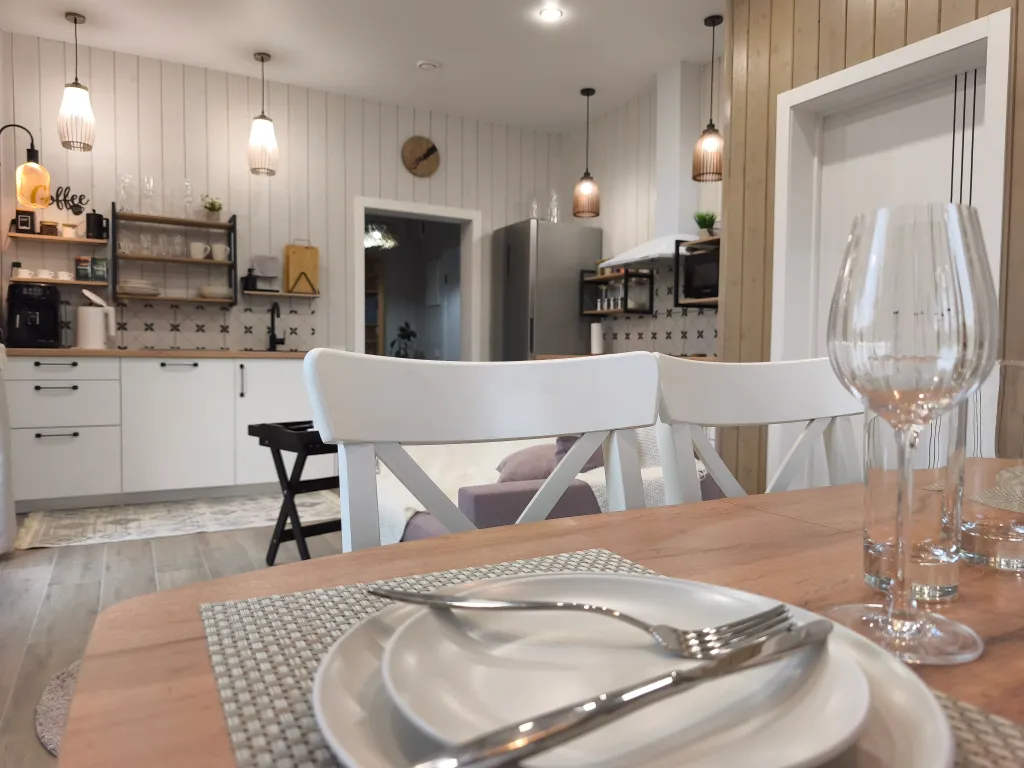 Skandi рыбка загородный дом у пруда в Подмосковье