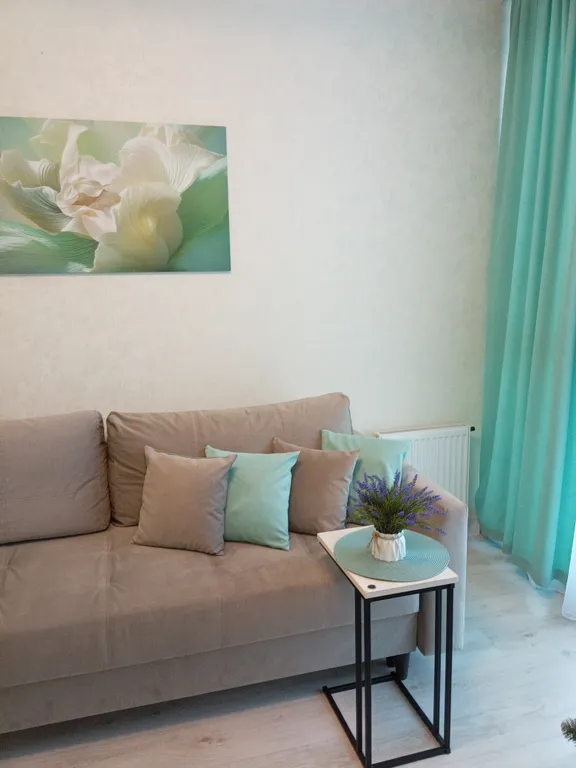 Уютная современная евродвушка с шикарным видом из панорамных окон