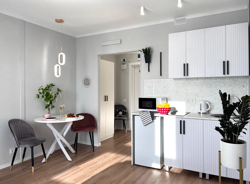 Студия с прекрасным видом из окна