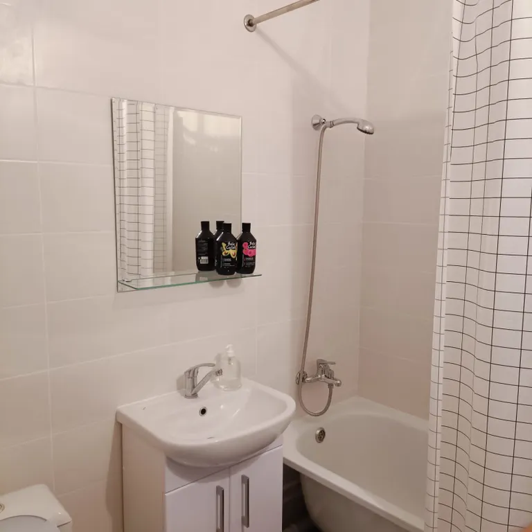 Уютная студия с видом на сады