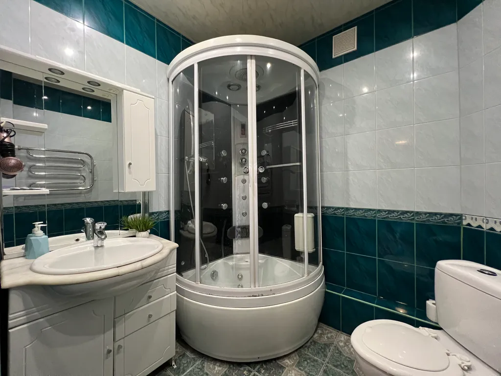 1-комнатная квартира в центре не берем оплату за уборку