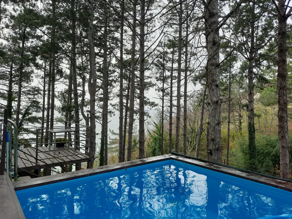 Коттедж Коттедж с видом на море в сосновом лесу — Гизель-Дере