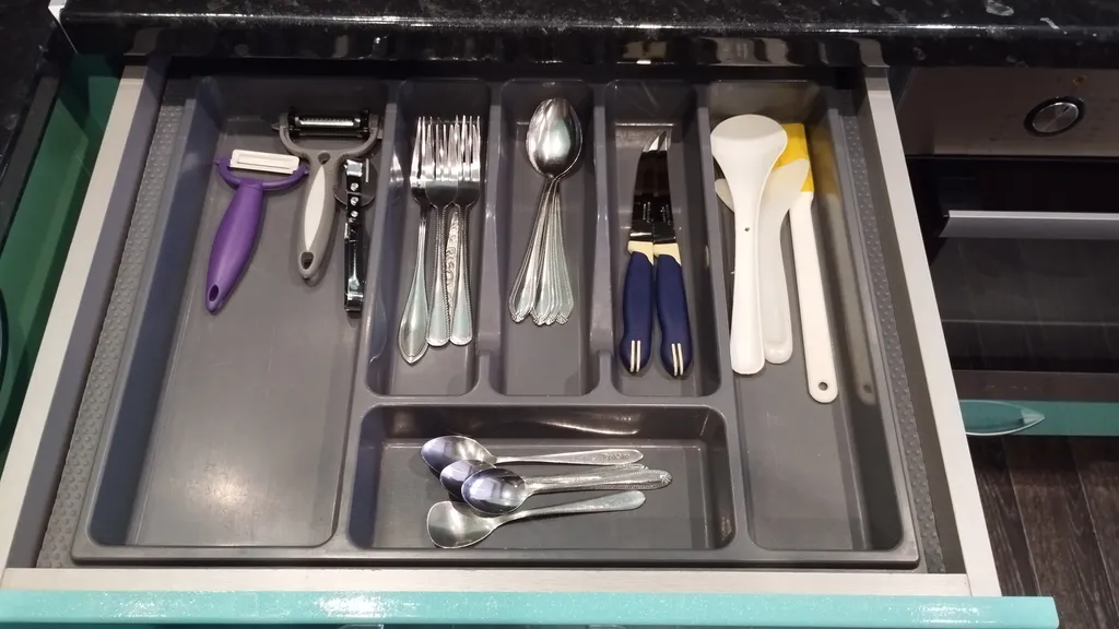 Комфортная двухкомнатная квартира в центре с отчётными документами