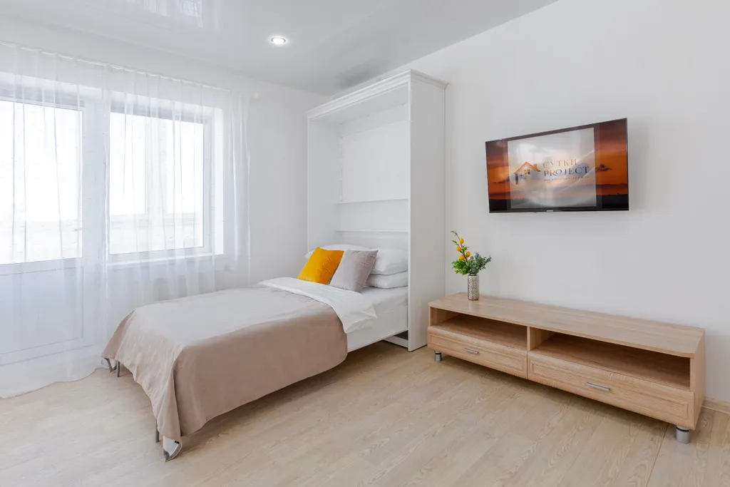 Квартира Большая студия около Железнодорожного вокзала в центре города — аренда посуточно в Самара