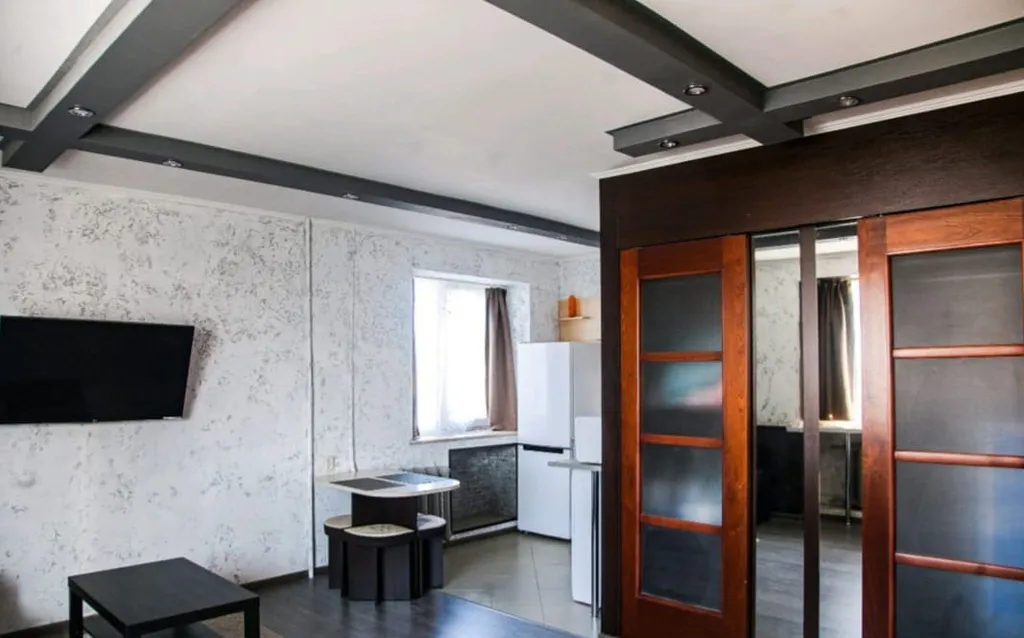 Студия с дизайнерским ремонтом