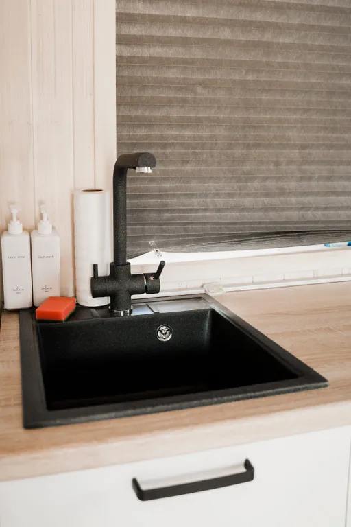 Уютный дом в сосновом лесу