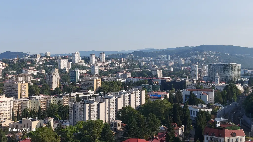 Квартира Просторная квартира с 3 отдельными спальнями — Сочи