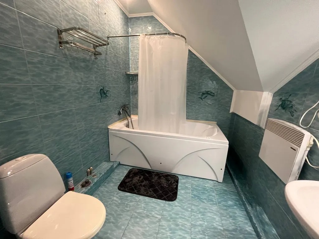 Коттедж Дом для отдыха б — Виноградное