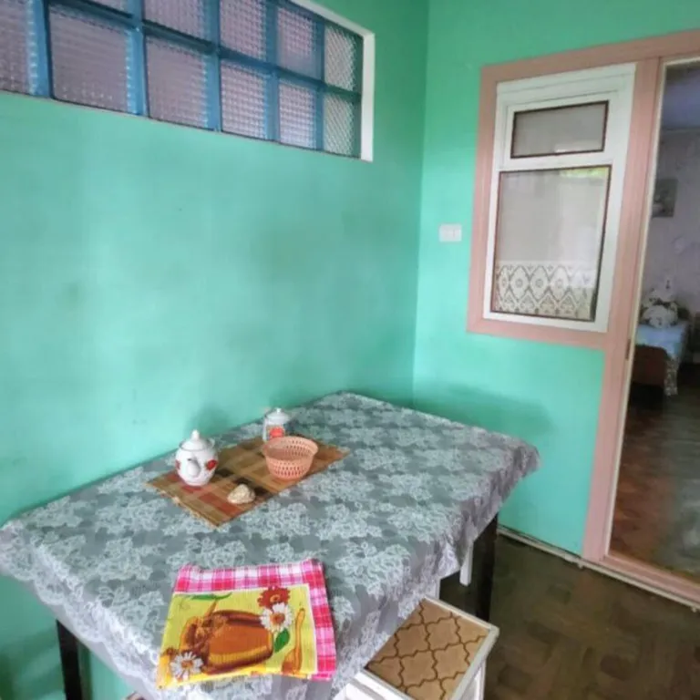 Трёхместная комната стандарт №3 с отдельной кухней