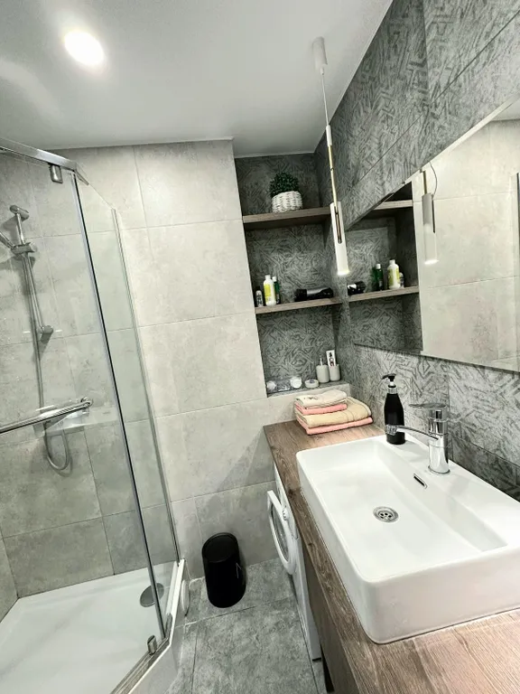 Апартаменты в центре в новом доме с отличным ремонтом