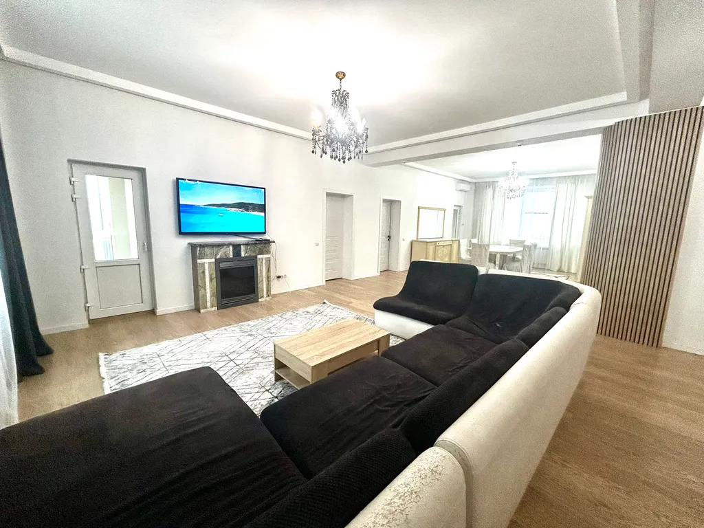 4-комнатная Квартира