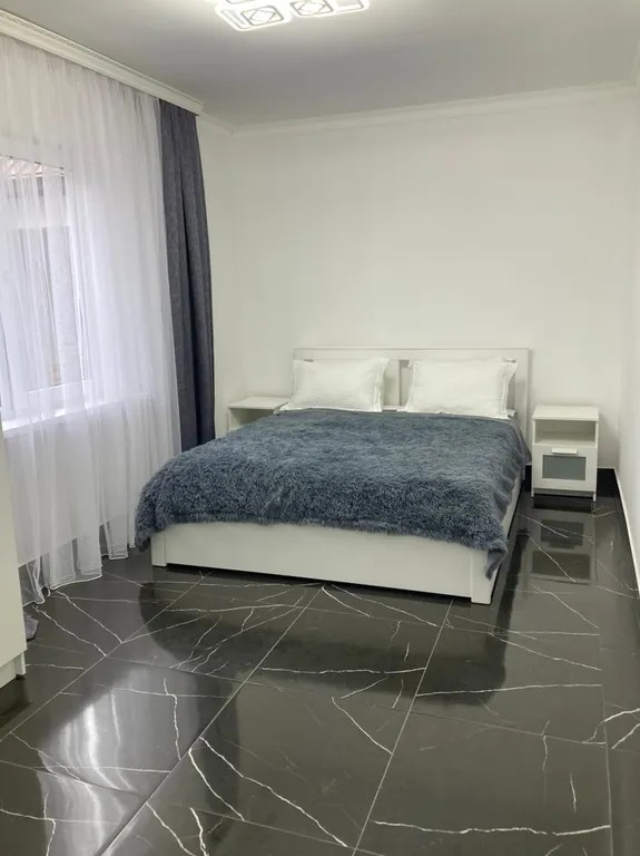 Дом с бассейном, сауной и двором