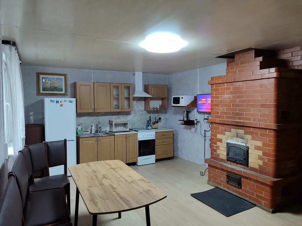 Уютный дом на горе