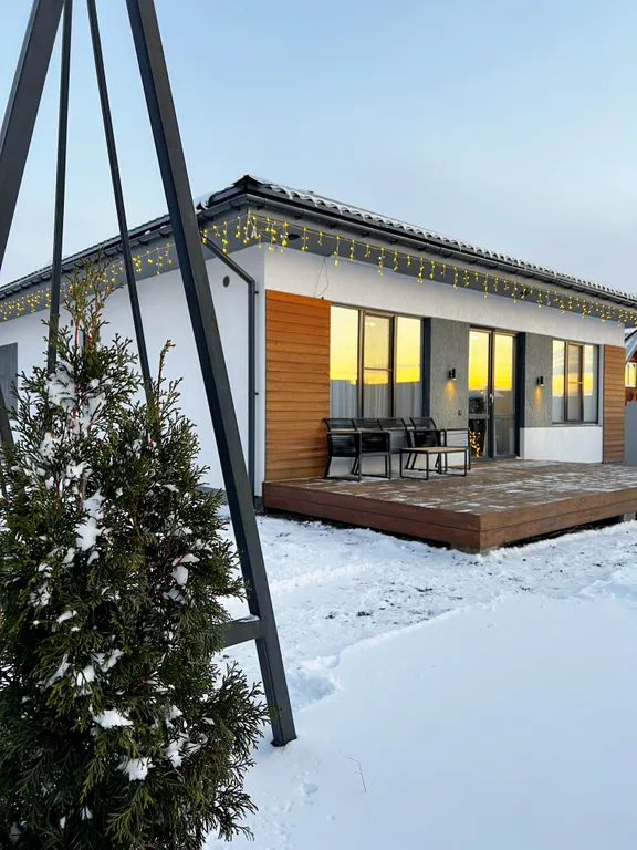 Коттедж Дом для семейного отдыха — аренда посуточно в Емельяново