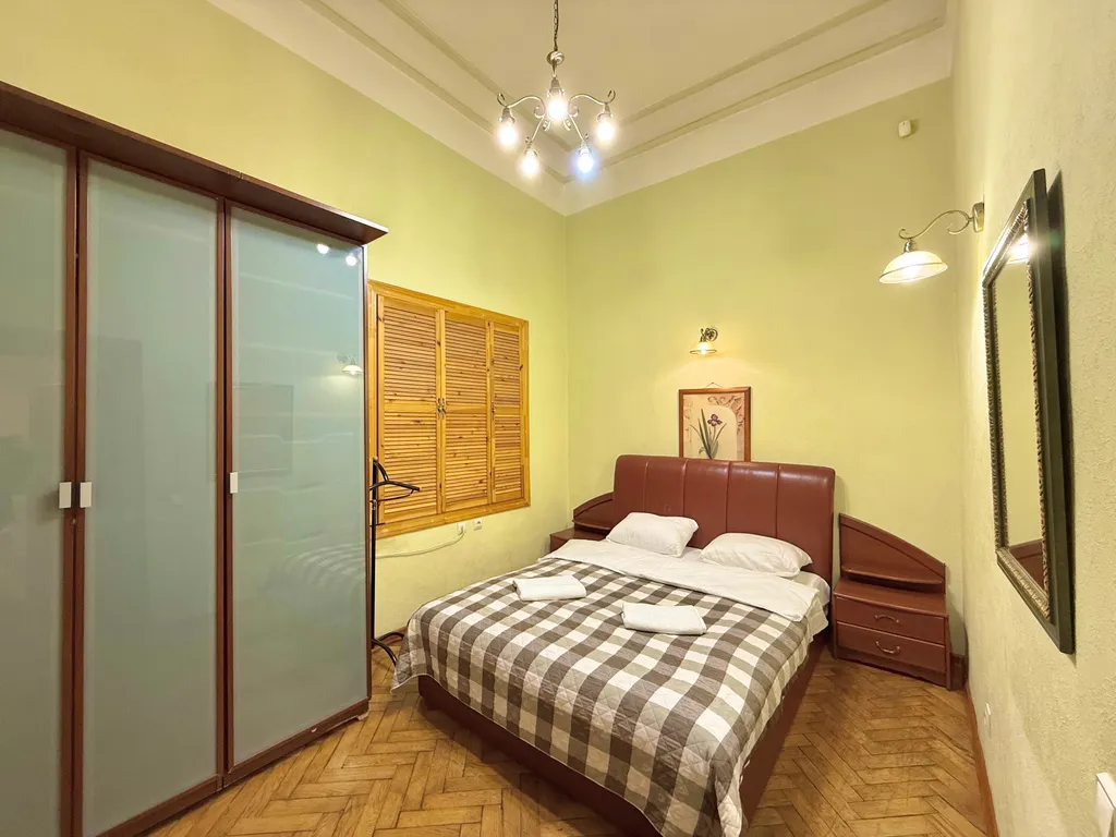 Просторная квартира в центре Санкт-Петербурга